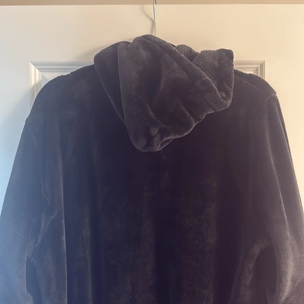 Yankees Plush Robe - Picture 6 of 8